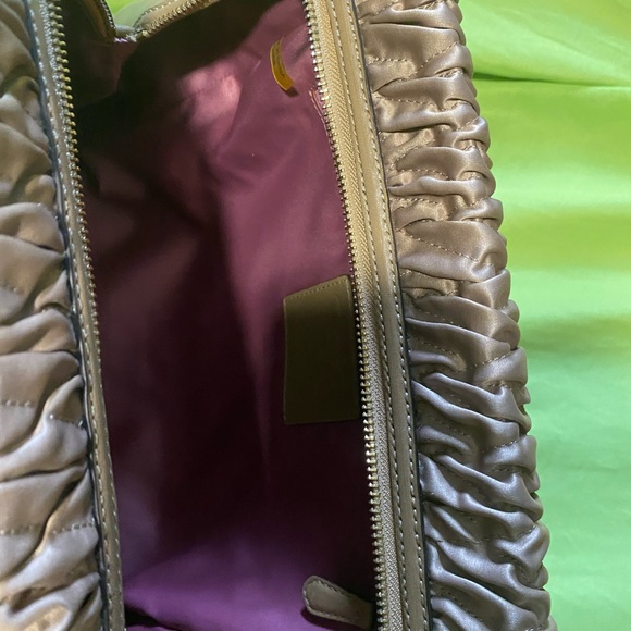 Silk and leather nude coach purse in perfect condition - Picture 4 of 9